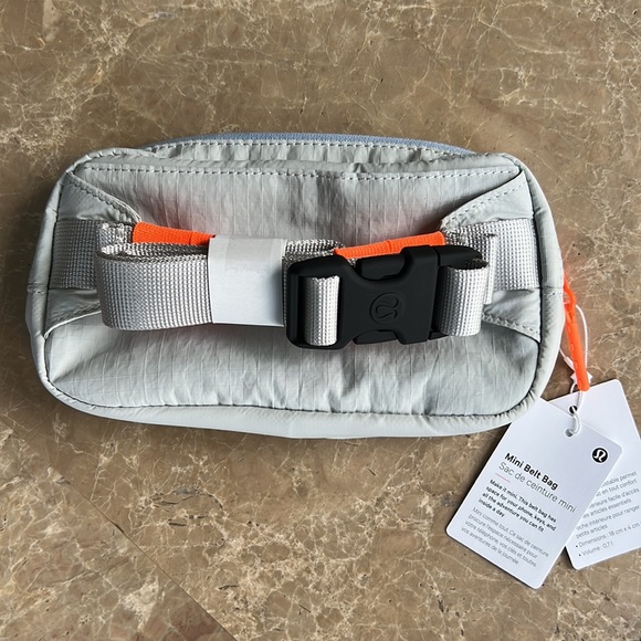 Lululemon Mini Belt Bag-Vapor - Picture 6 of 6